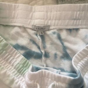 Z supply tie dye short